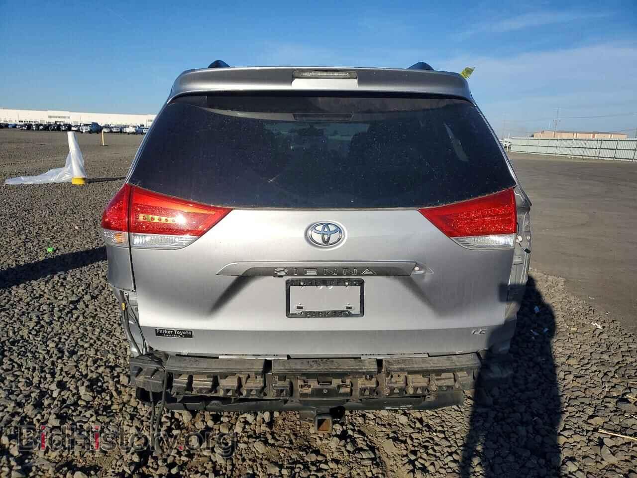 2011 TOYOTA SIENNA - VIN: 5TDKK3DC7BS170350 - Фото 6