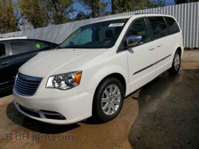 2011 Chrysler MINIVAN Town & COU, белый — VIN 2A4RR8DG7BR777099, Copart