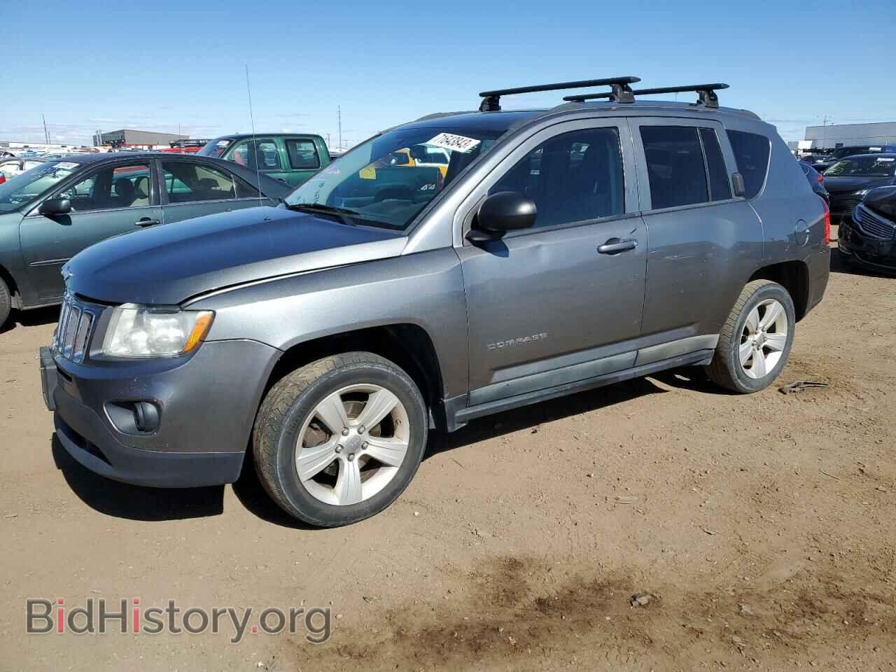 Photo 1J4NF1FB0BD249553 - JEEP COMPASS 2011