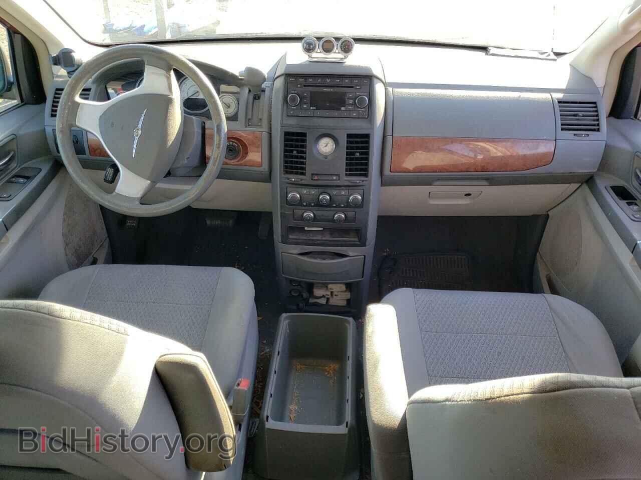 2008 CHRYSLER MINIVAN - VIN: 2A8HR44H28R670997 - Фото 8