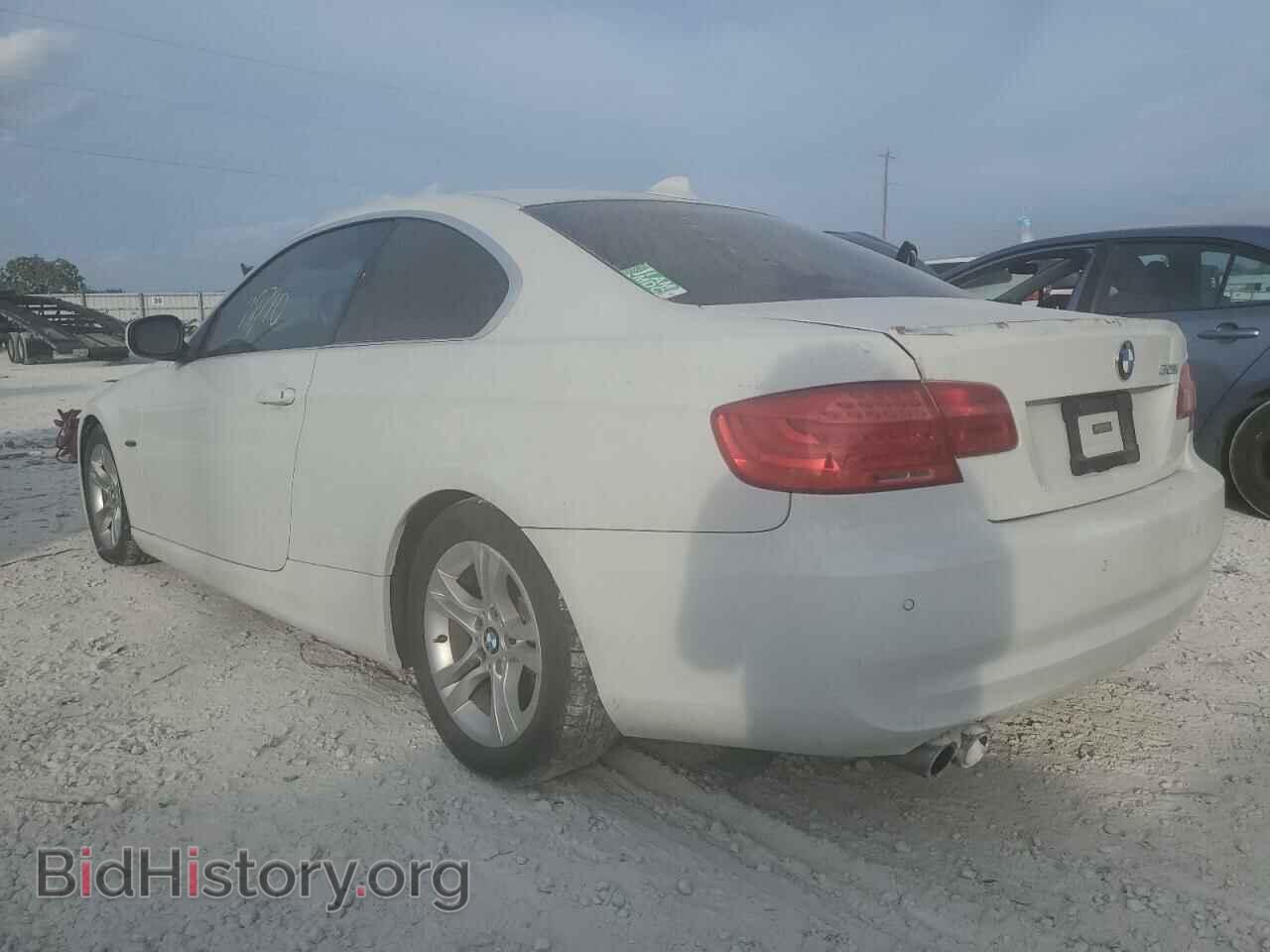 2012 BMW 3 SERIES - VIN: WBAKE5C56CE755740 - Фото 2
