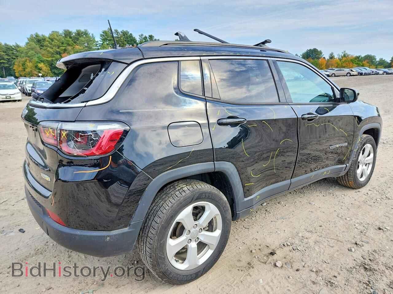 2019 JEEP COMPASS - VIN: 3C4NJDBB8KT850568 - Фото 3