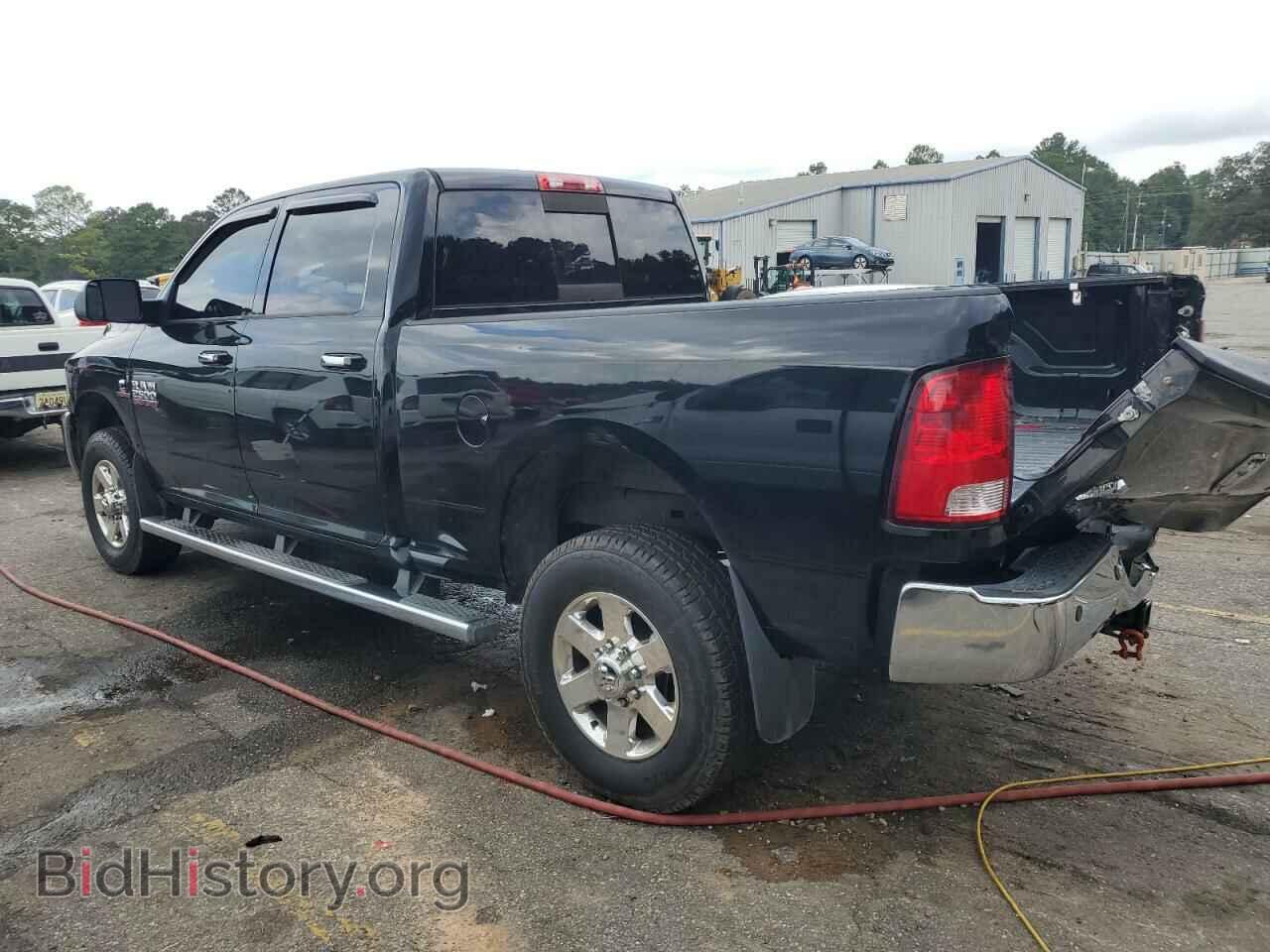 2015 RAM All Models - VIN: 3C6UR5DL3FG558266 - Фото 2