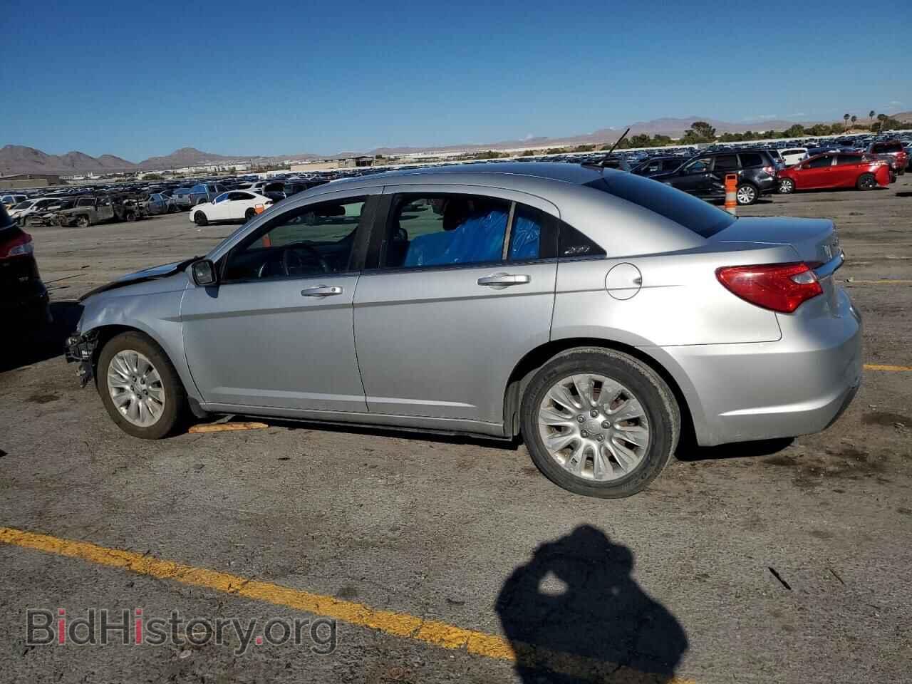 2012 CHRYSLER 200 - VIN: 1C3CCBABXCN274088 - Фото 2