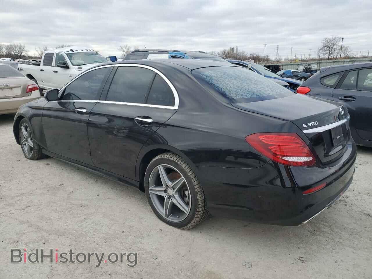 2017 MERCEDES-BENZ E-CLASS - VIN: WDDZF4KB7HA027655 - Фото 2
