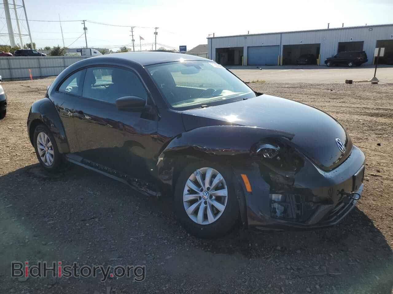 2017 VOLKSWAGEN BEETLE - VIN: 3VWF17AT5HM615917 - Фото 4