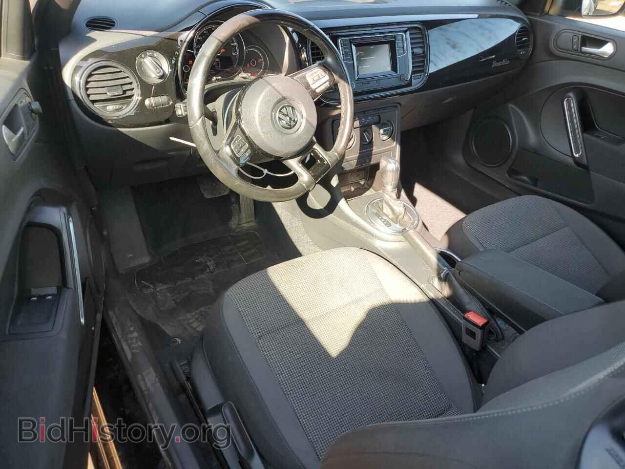 2017 VOLKSWAGEN BEETLE - VIN: 3VWF17AT5HM615917 - Фото 8