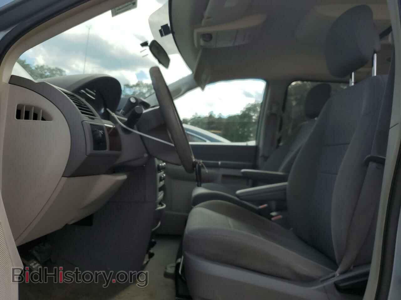 2010 CHRYSLER MINIVAN - VIN: 2A4RR2D1XAR365959 - Photo 7