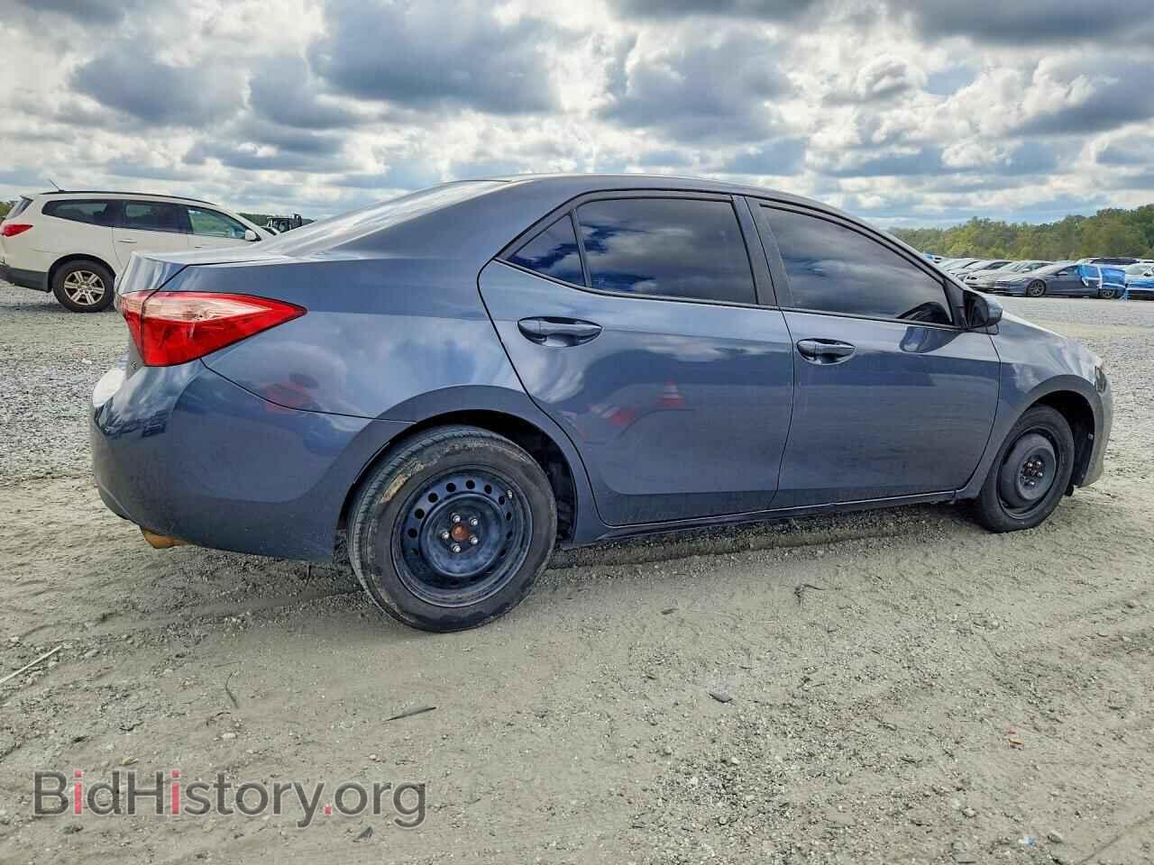 2018 TOYOTA COROLLA - VIN: 5YFBURHE8JP822716 - Photo 3