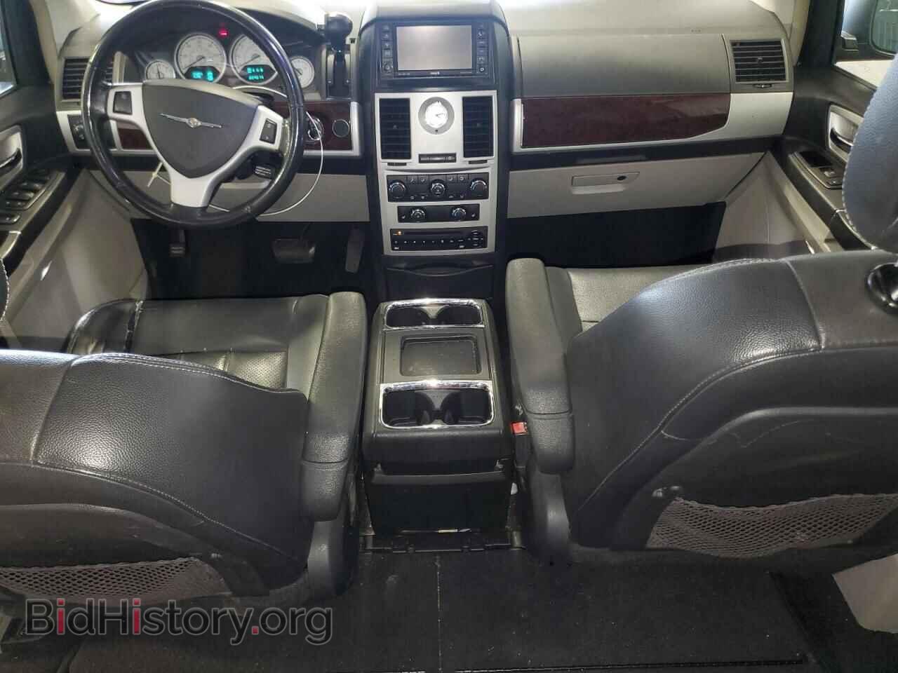2010 CHRYSLER MINIVAN - VIN: 2A4RR8D14AR320910 - Photo 8