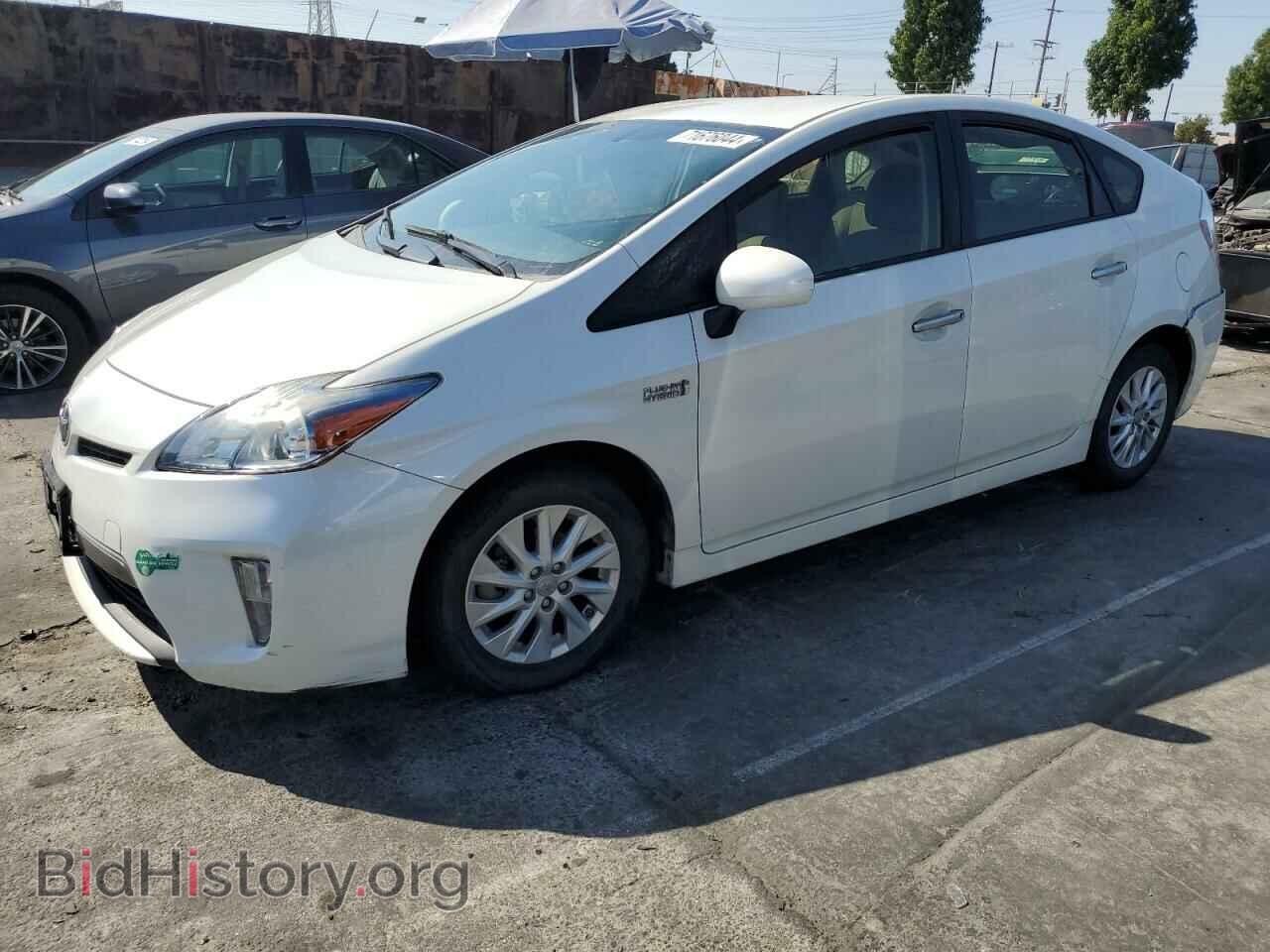 Photo JTDKN3DPXE3061221 - TOYOTA PRIUS 2014
