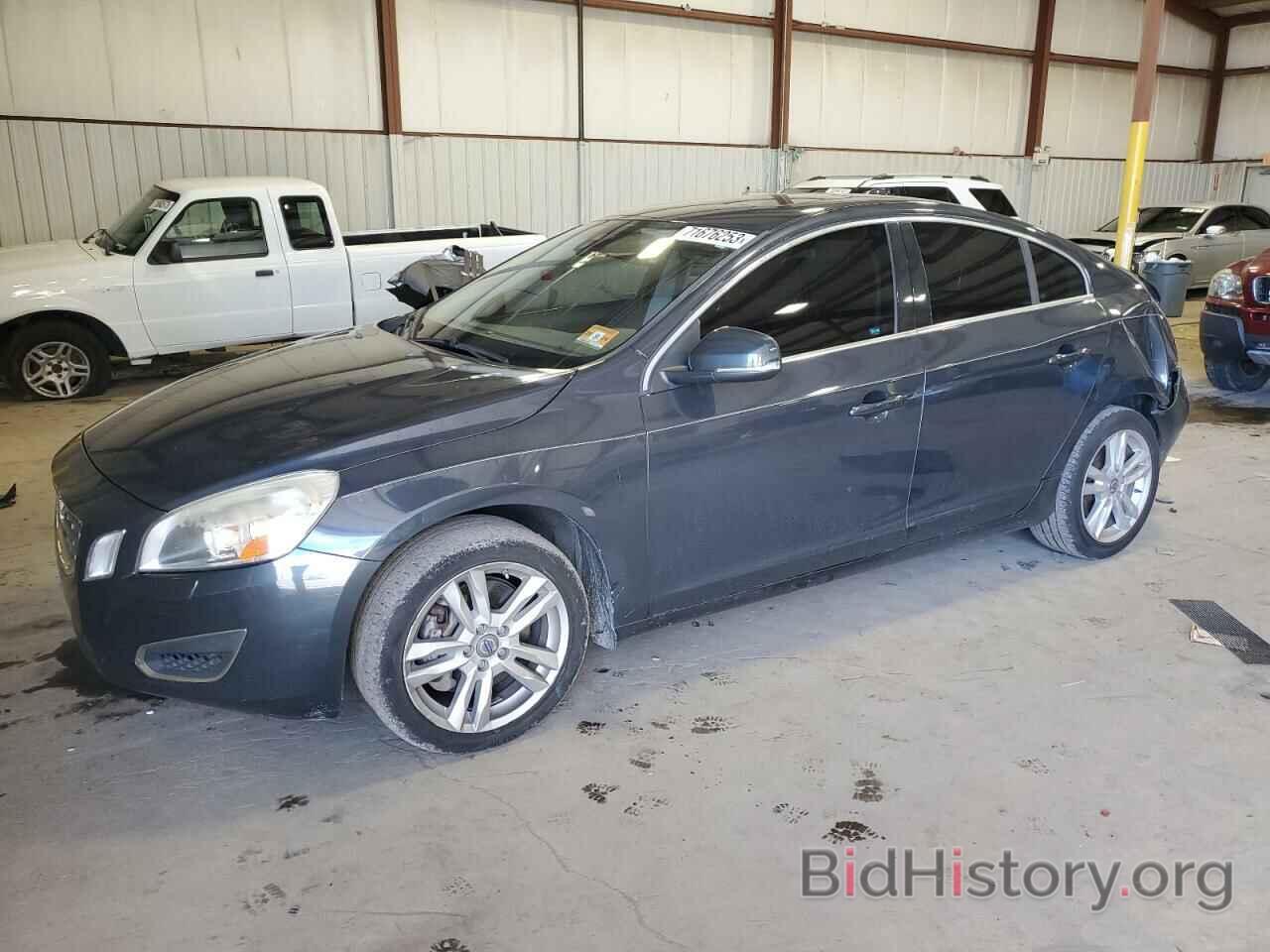 Photo YV1612FH0D2175546 - VOLVO S60 2013