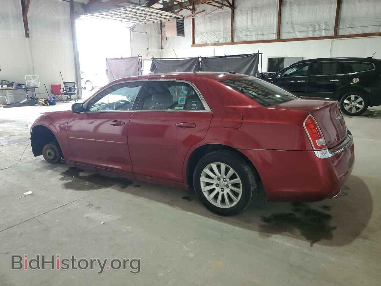 2013 CHRYSLER 300 - VIN: 2C3CCAAG4DH557859 - Фото 2