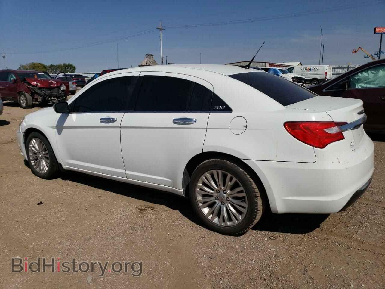 2013 CHRYSLER 200 - VIN: 1C3CCBCG4DN684962 - Фото 2