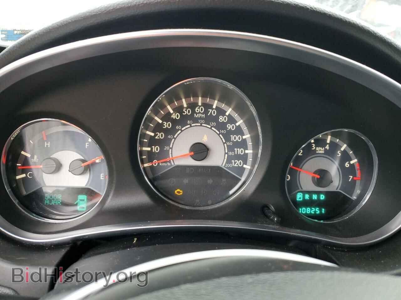 2011 CHRYSLER 200 - VIN: 1C3BC2FG2BN517875 - Фото 9