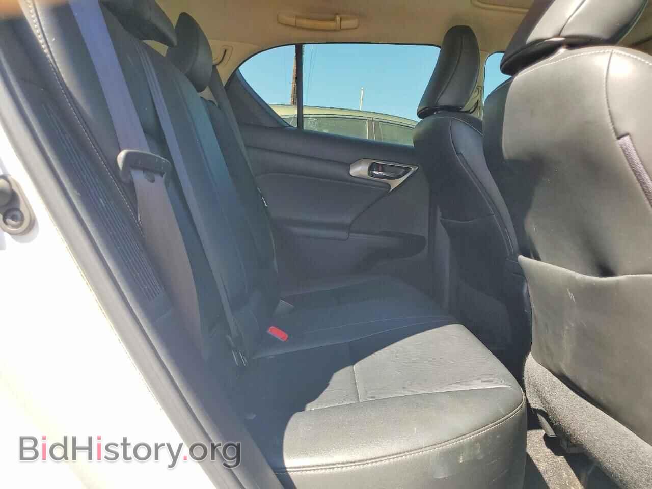 2014 LEXUS CT 200 - VIN: JTHKD5BH3E2195597 - Photo 10
