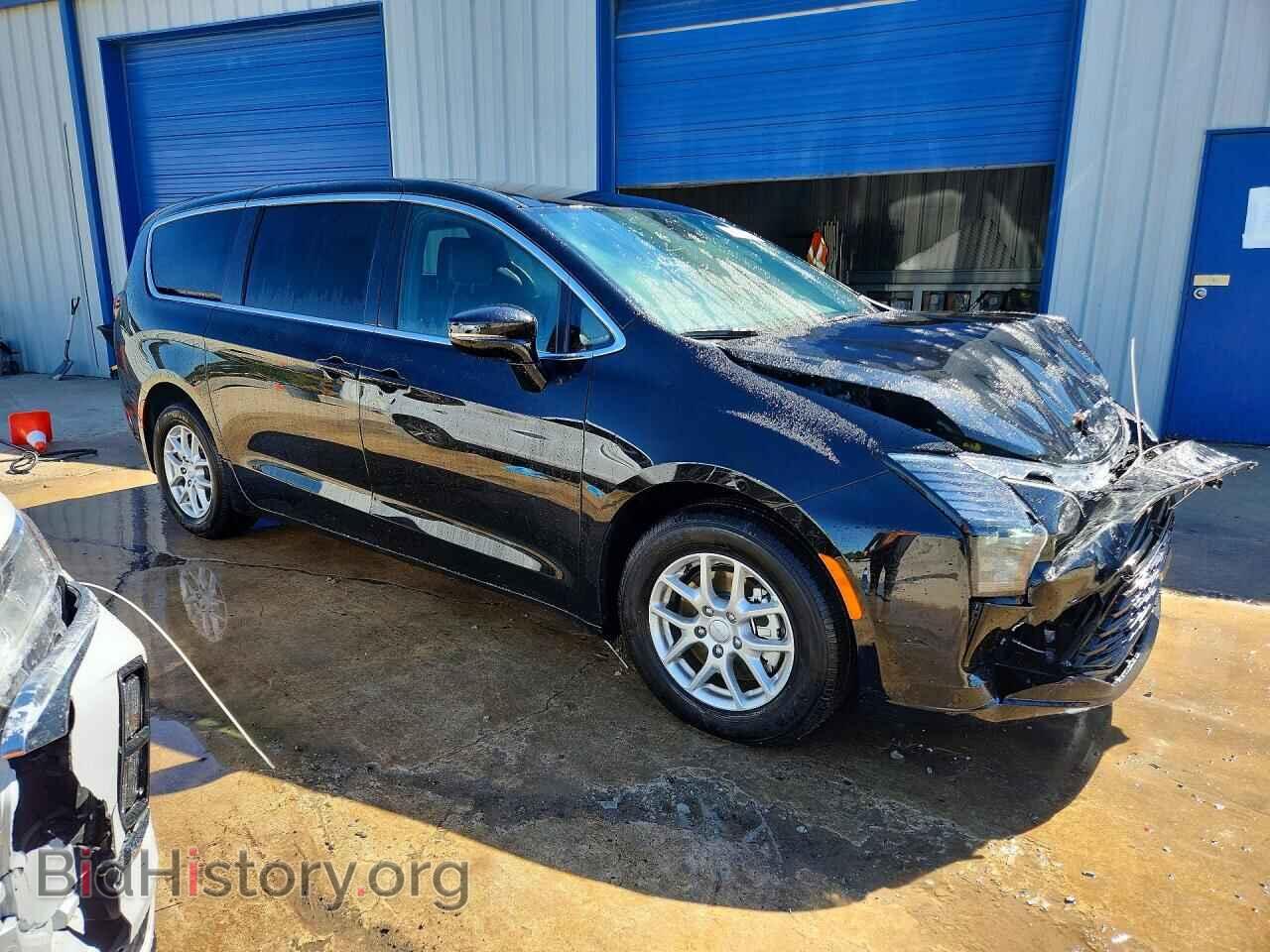 2027 CHRYSLER PACIFICA - VIN: 2C4RC1BG0VR560242 - Photo 4