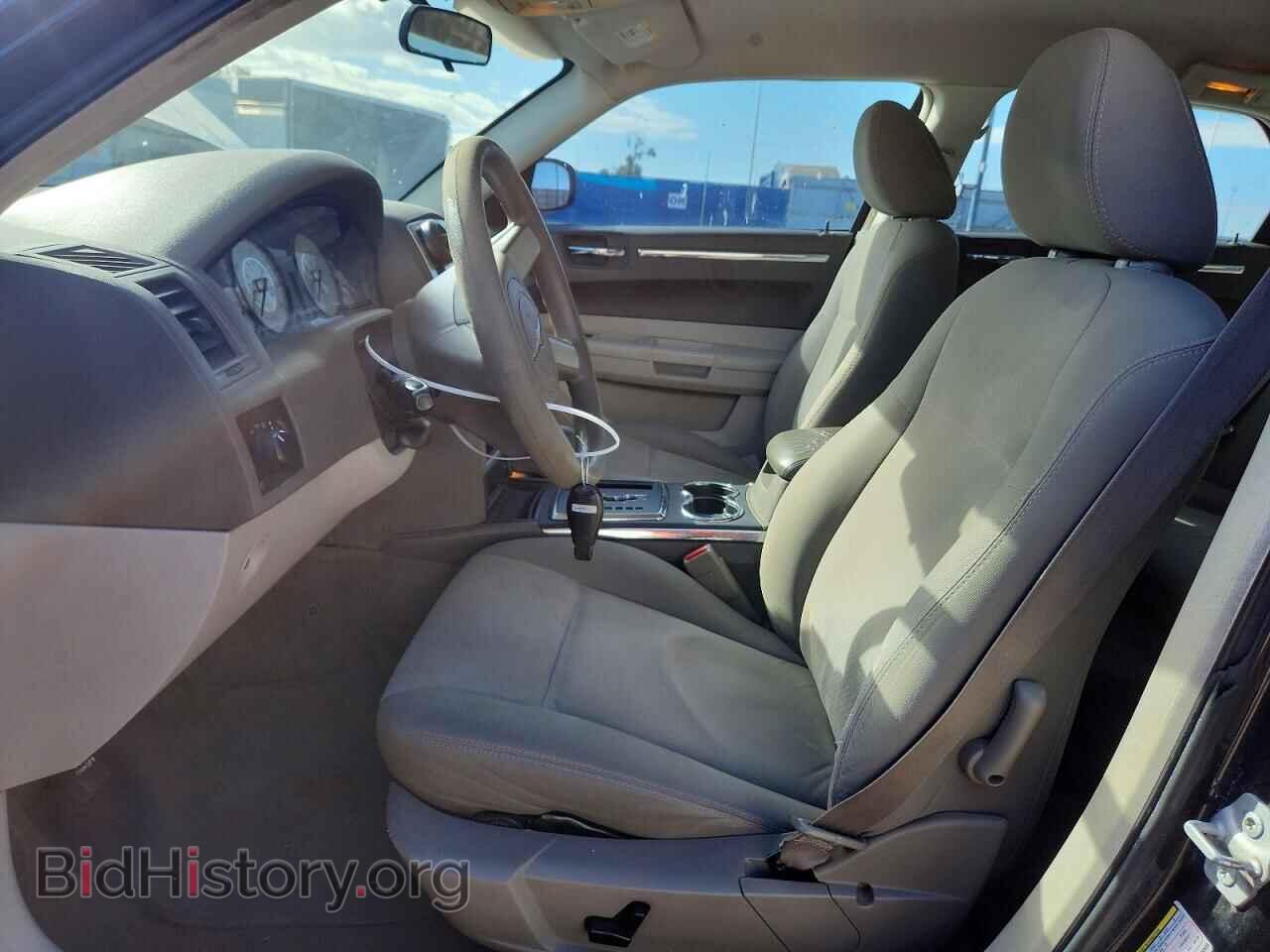 2009 CHRYSLER 300 - VIN: 2C3KA43D39H502820 - Photo 7