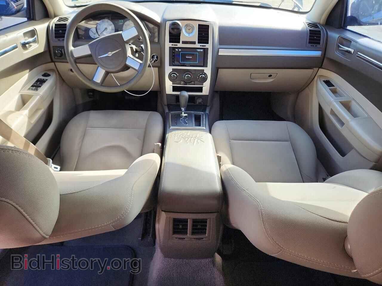 2009 CHRYSLER 300 - VIN: 2C3KA43D39H502820 - Photo 8