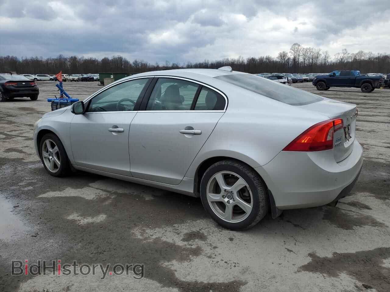 2012 VOLVO S60 - VIN: YV1622FS4C2042666 - Фото 2