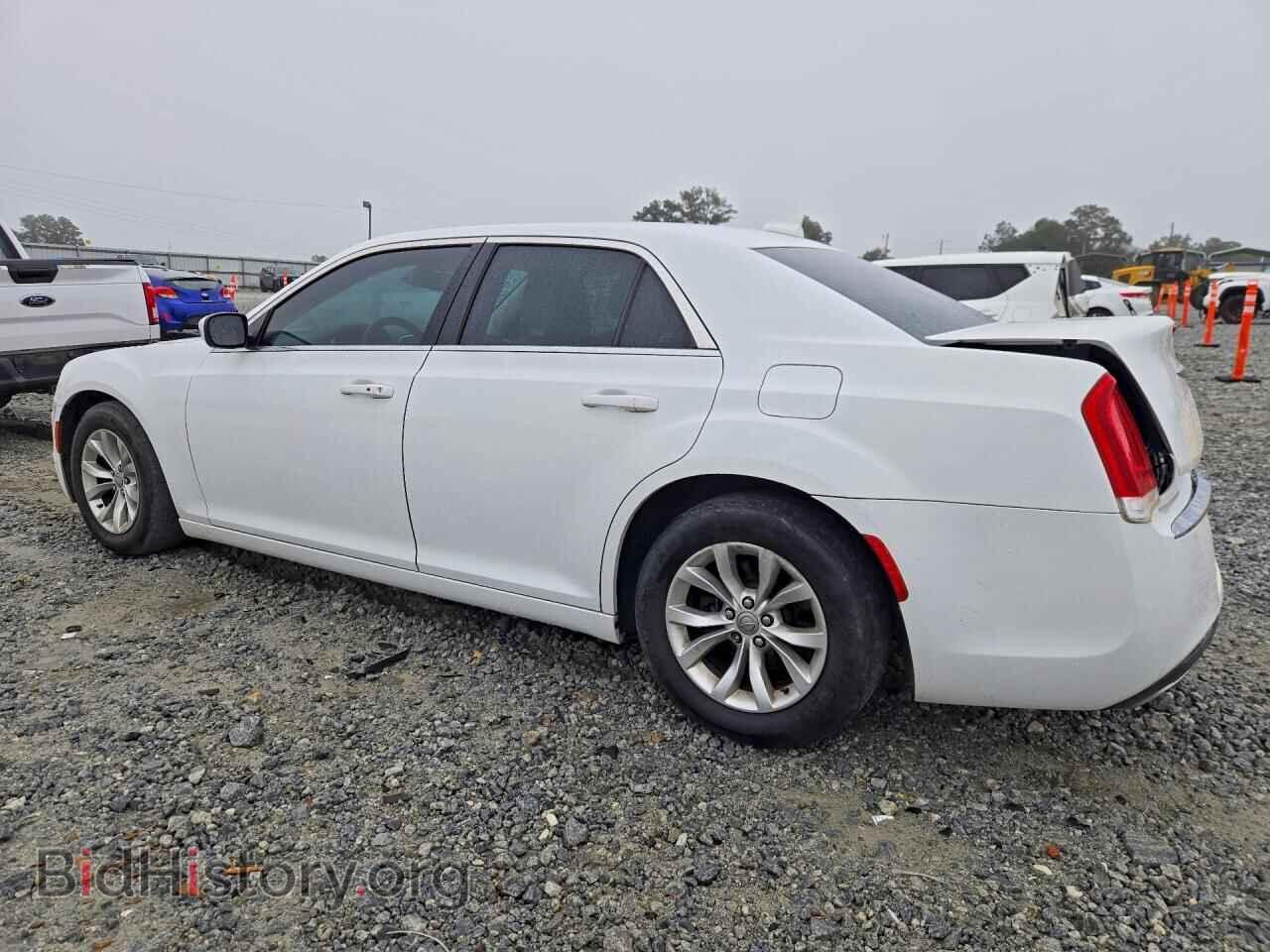 2015 CHRYSLER 300 - VIN: 2C3CCAAG7FH785910 - Фото 2