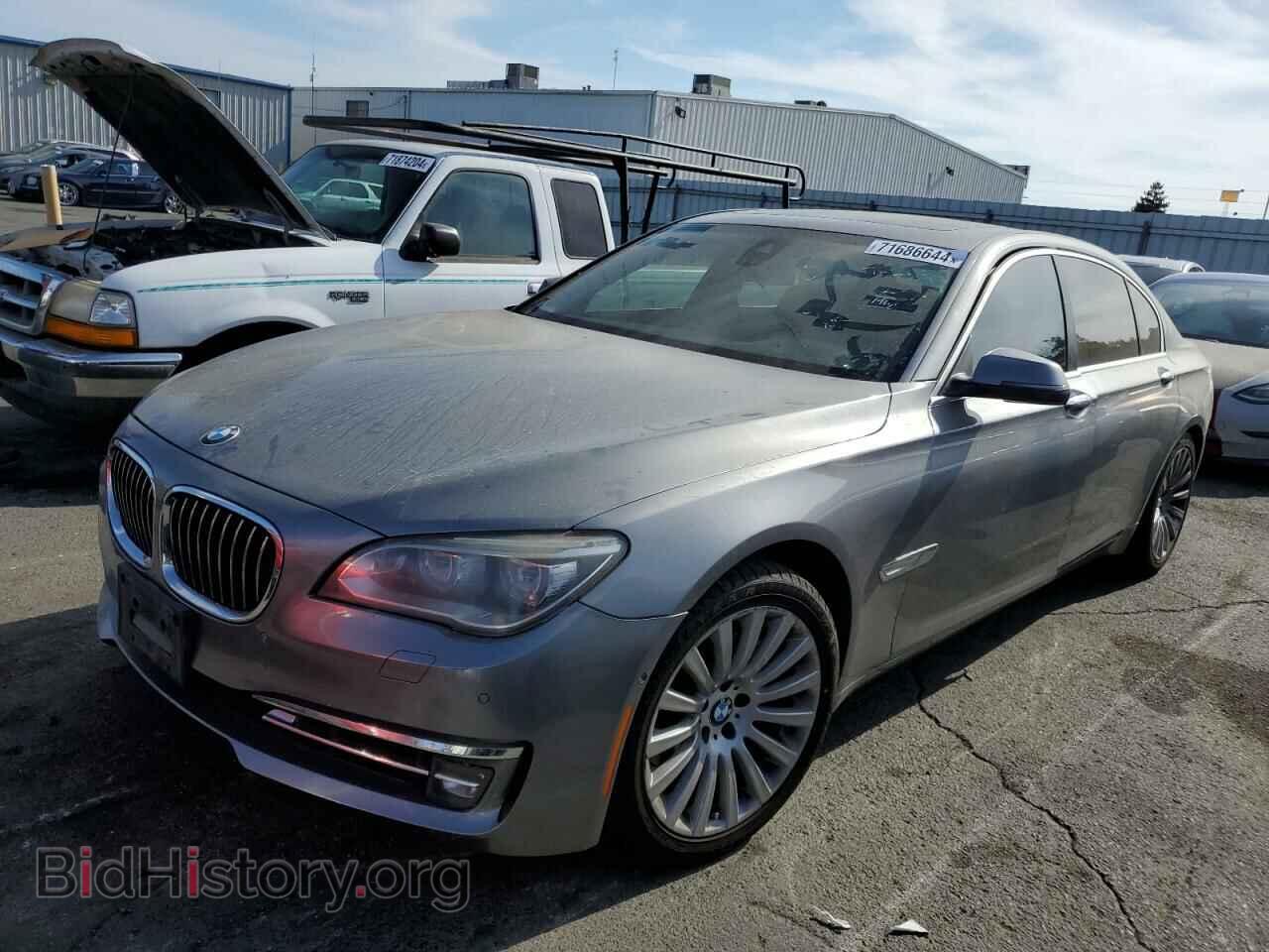 Photo WBAYE4C59DD137050 - BMW 7 SERIES 2013