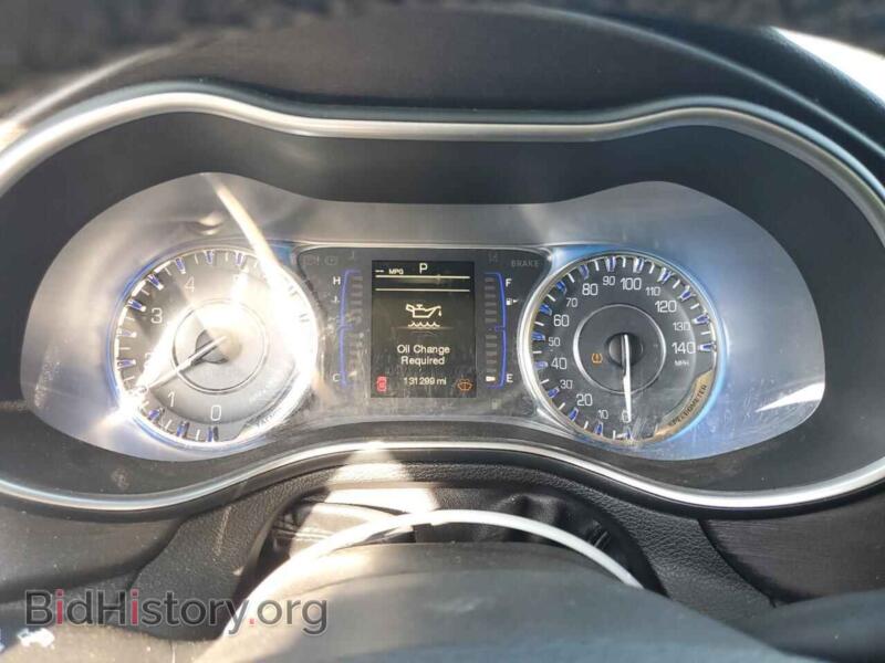 2015 Chrysler 200 (VIN 1C3CCCAB7FN752039) — photo 9 of 12