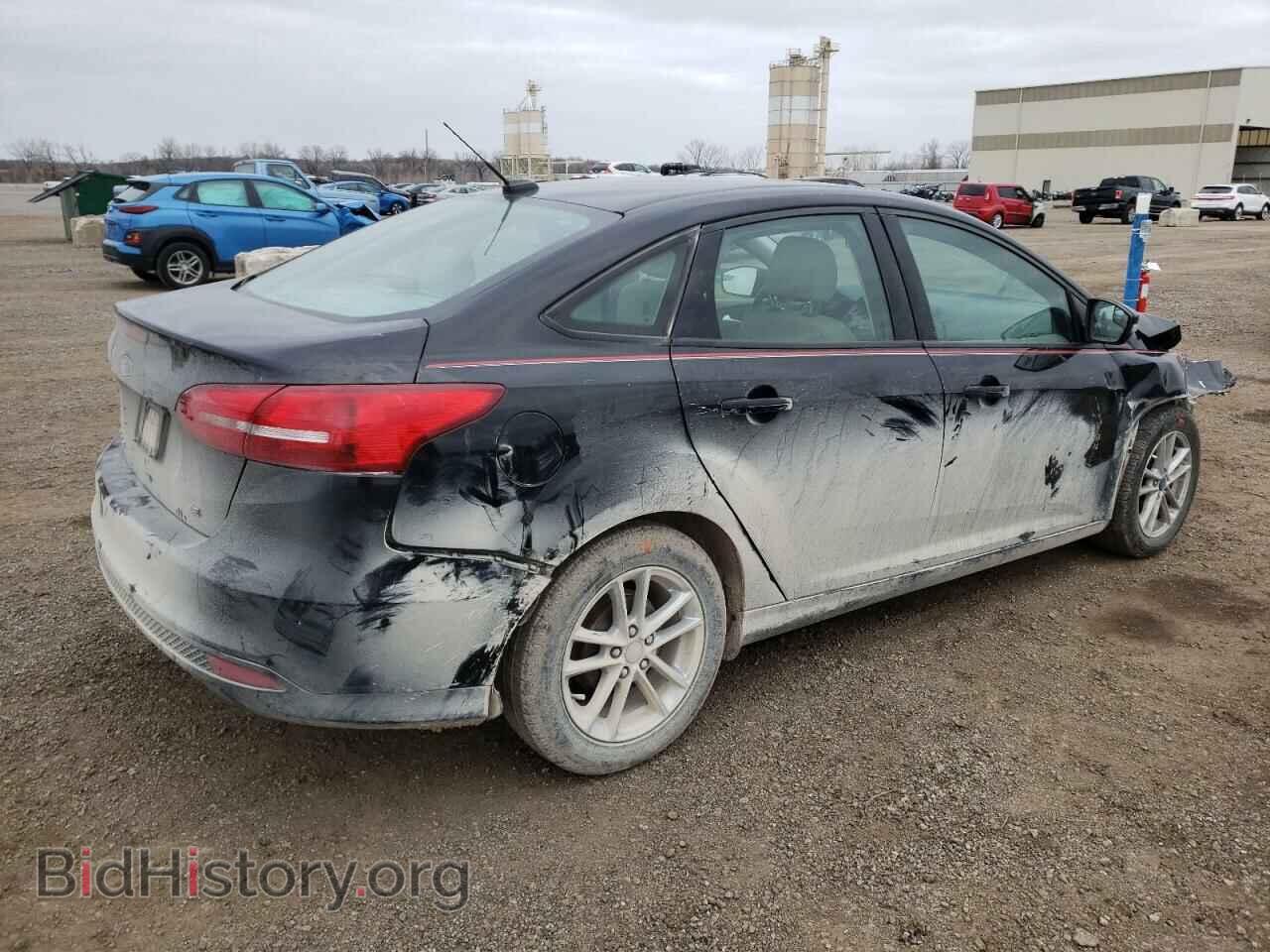 2017 FORD FOCUS - VIN: 1FADP3F2XHL267489 - Фото 3