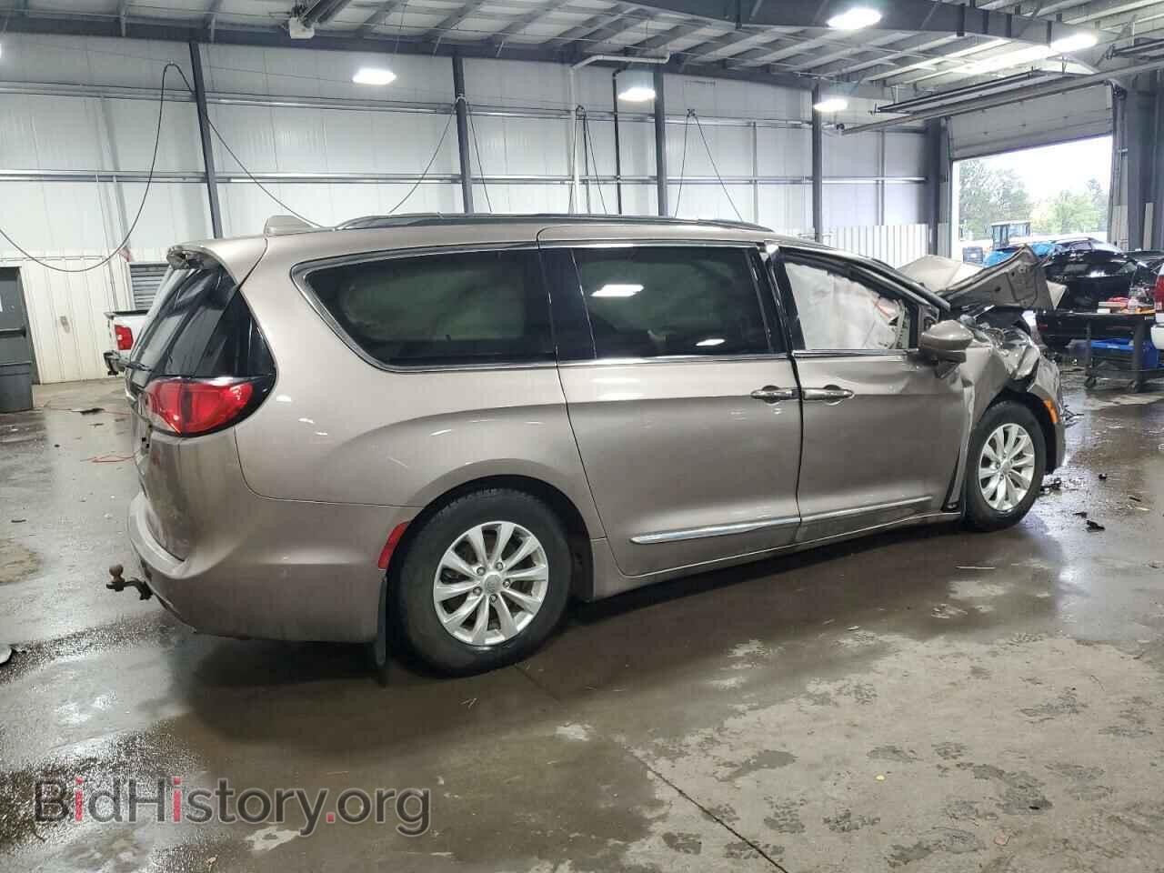 2018 CHRYSLER PACIFICA - VIN: 2C4RC1EG3JR109683 - Фото 3