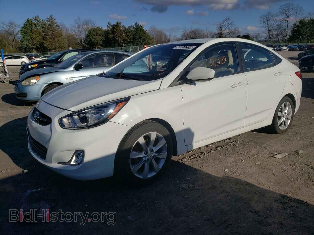 Фотография KMHCU4AE2DU273745 - HYUNDAI ACCENT 2013