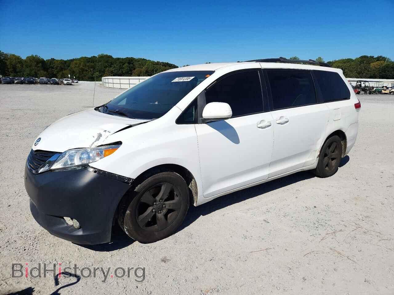 Photo 5TDKK3DC0CS207952 - TOYOTA SIENNA 2012