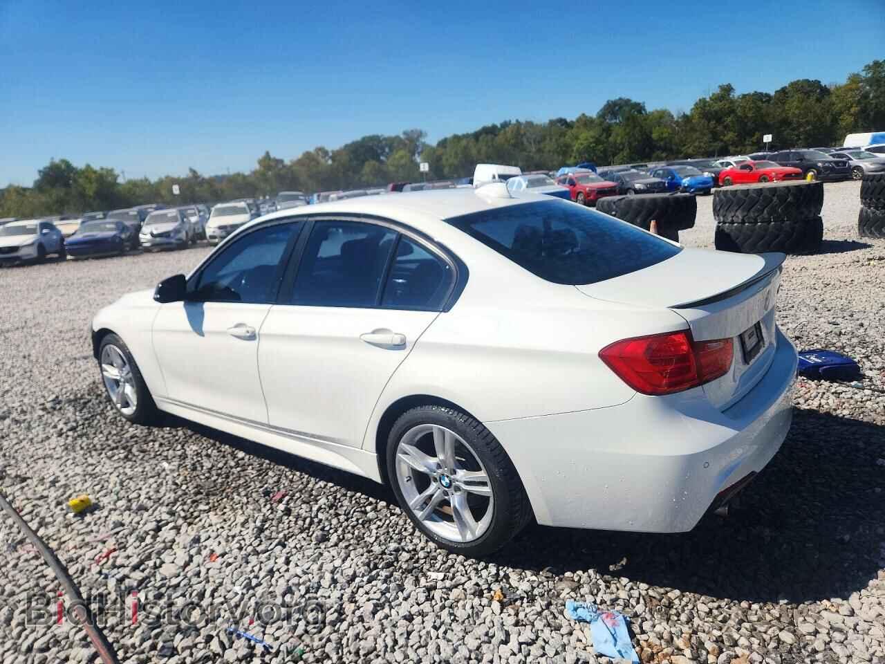 2014 BMW 3 SERIES - VIN: WBA3A5C53EP601946 - Фото 2
