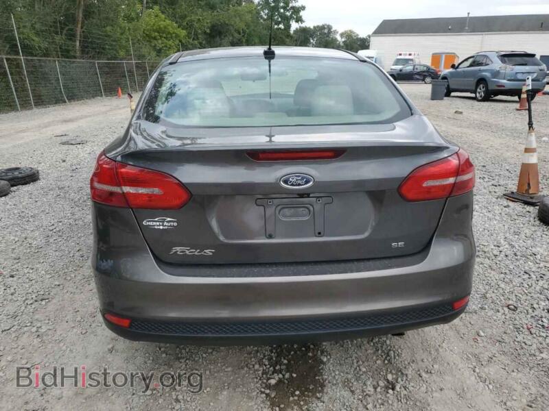 2017 Ford FOCUS (VIN 1FADP3F24HL318002) — photo 6 of 13
