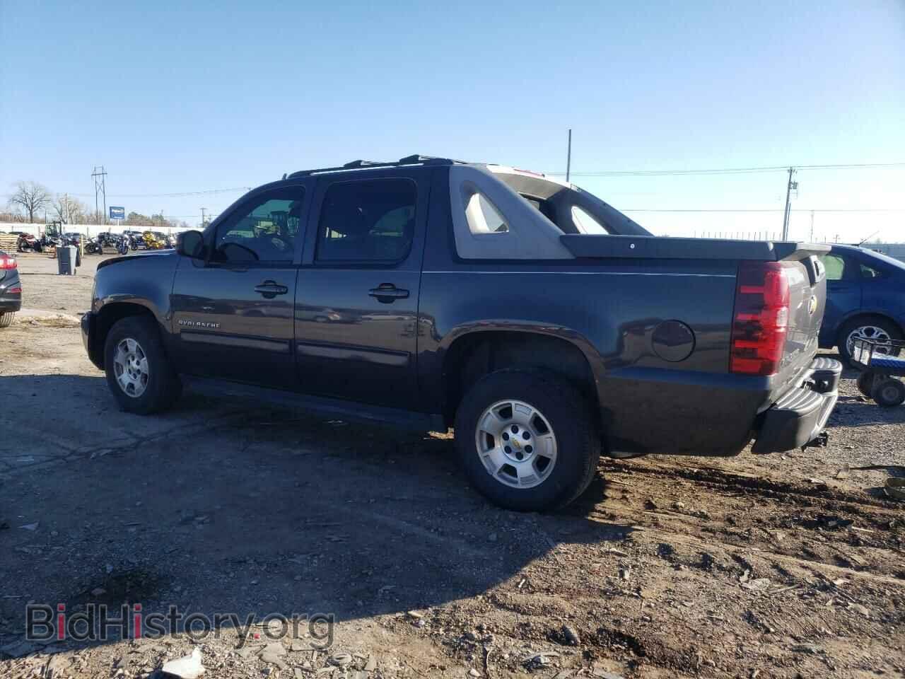 2011 CHEVROLET AVALANCHE - VIN: 3GNMCEE08BG134145 - Фото 2