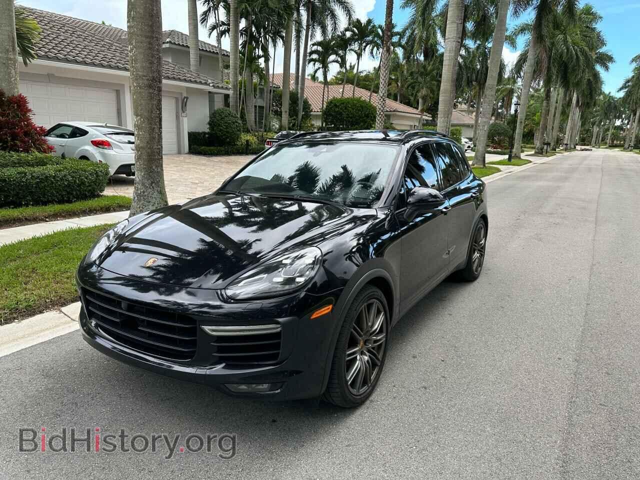 2017 PORSCHE CAYENNE - VIN: WP1AC2A29HLA92676 - Фото 2
