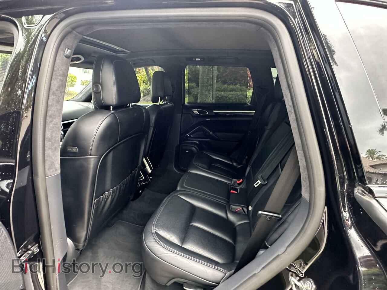 2017 PORSCHE CAYENNE - VIN: WP1AC2A29HLA92676 - Фото 6