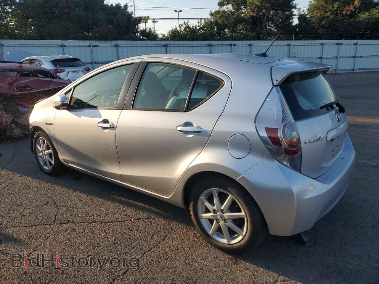 2012 TOYOTA PRIUS - VIN: JTDKDTB35C1013721 - Фото 2