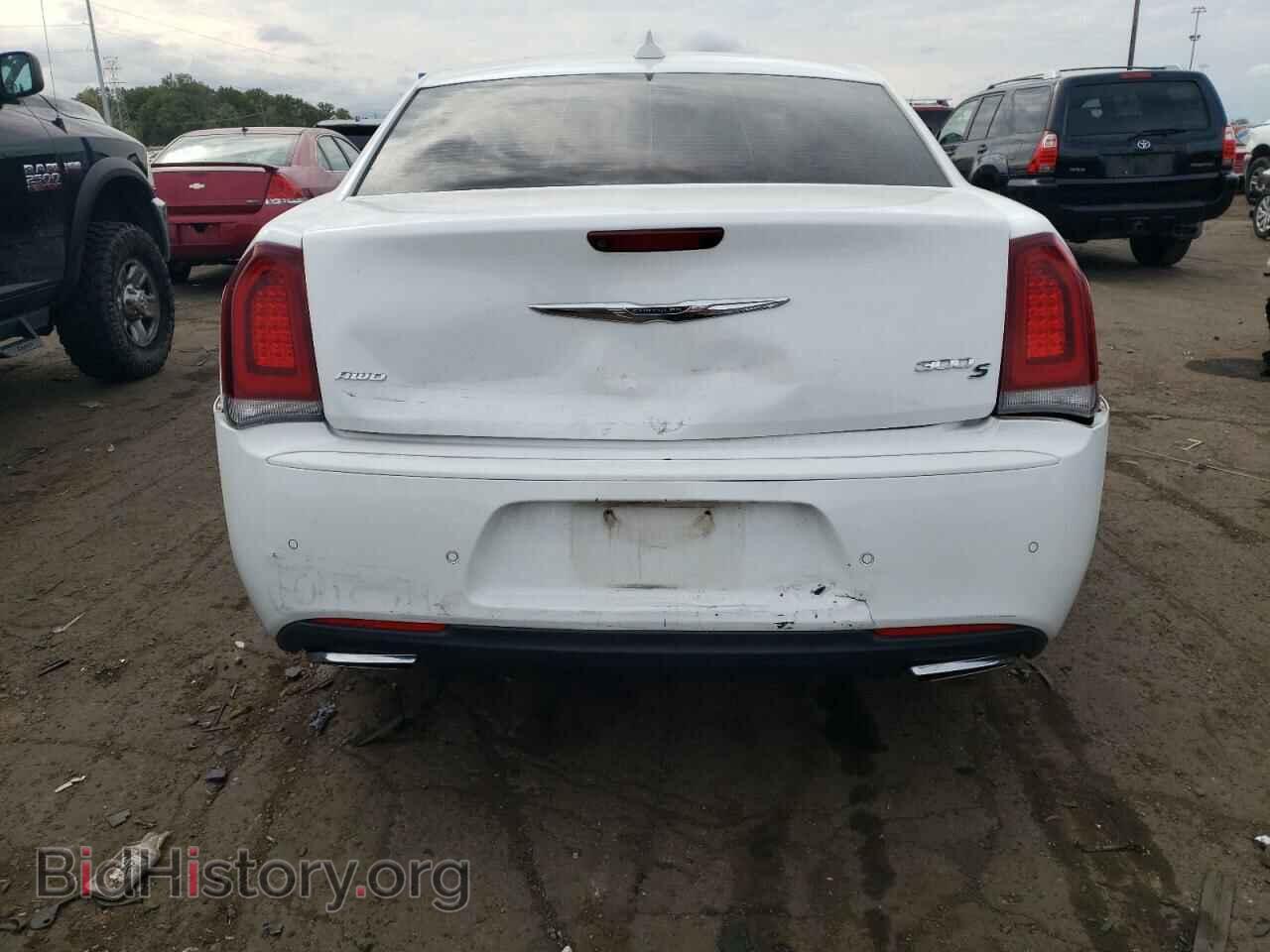 2015 CHRYSLER 300 - VIN: 2C3CCAGG5FH763718 - Фото 6