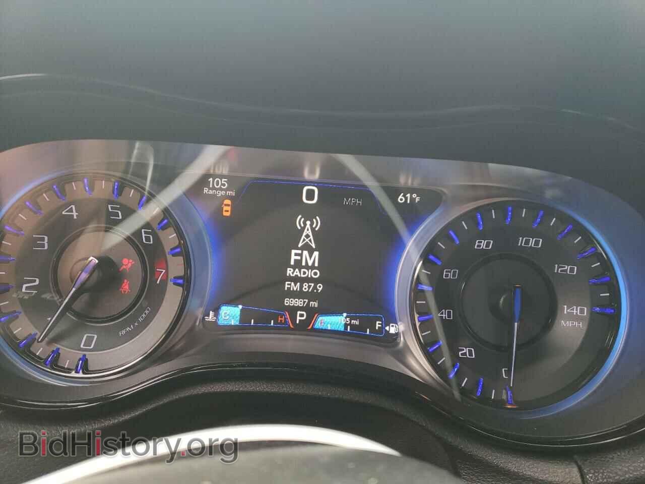 2015 CHRYSLER 300 - VIN: 2C3CCAGG5FH763718 - Фото 9