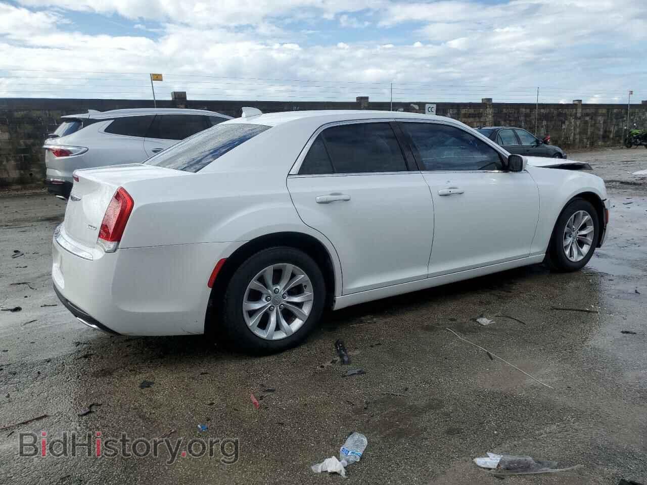 2015 CHRYSLER 300 - VIN: 2C3CCAAG8FH930064 - Фото 3
