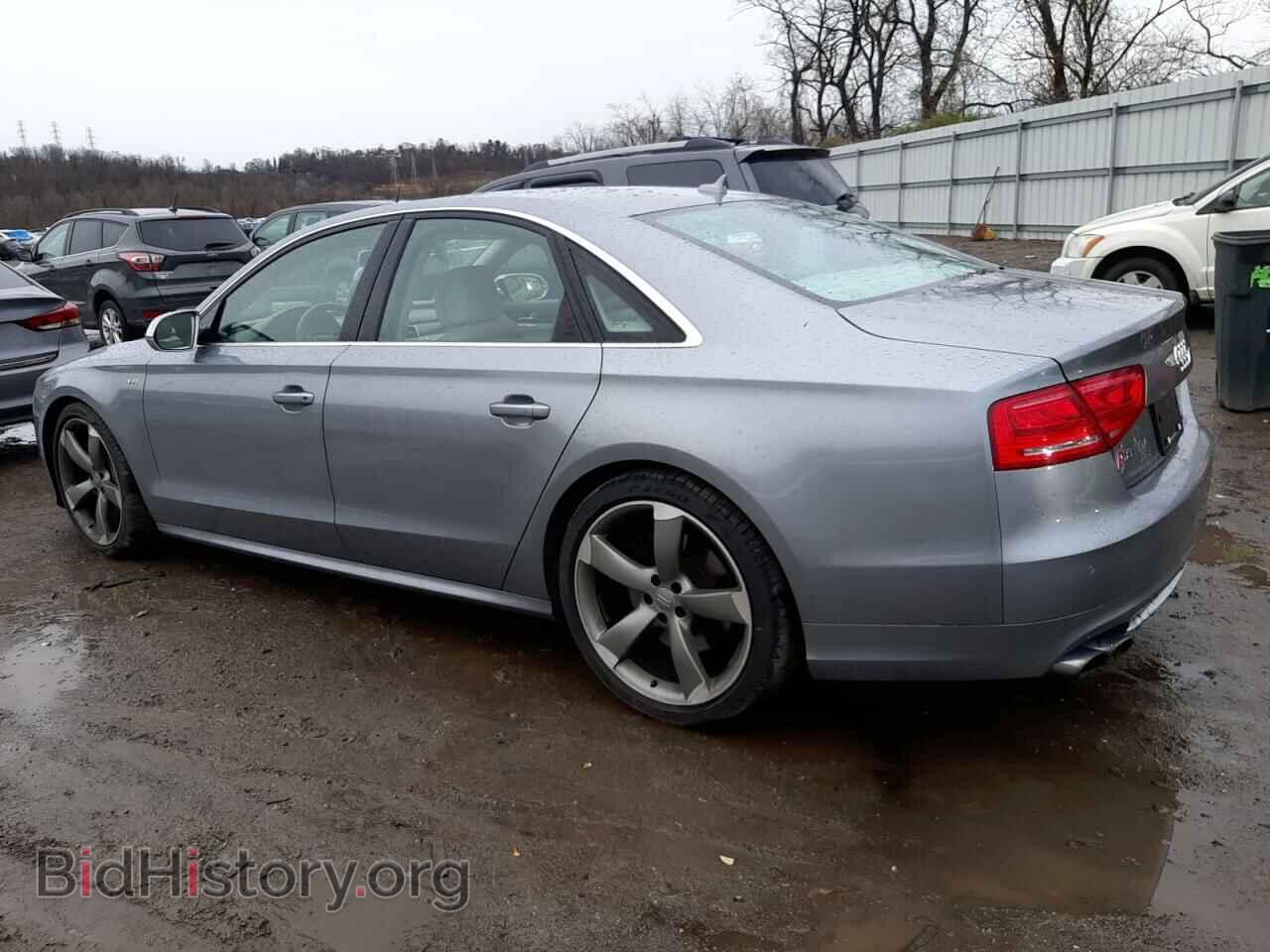 2014 AUDI S8 - VIN: WAUD2AFD0EN005170 - Фото 2