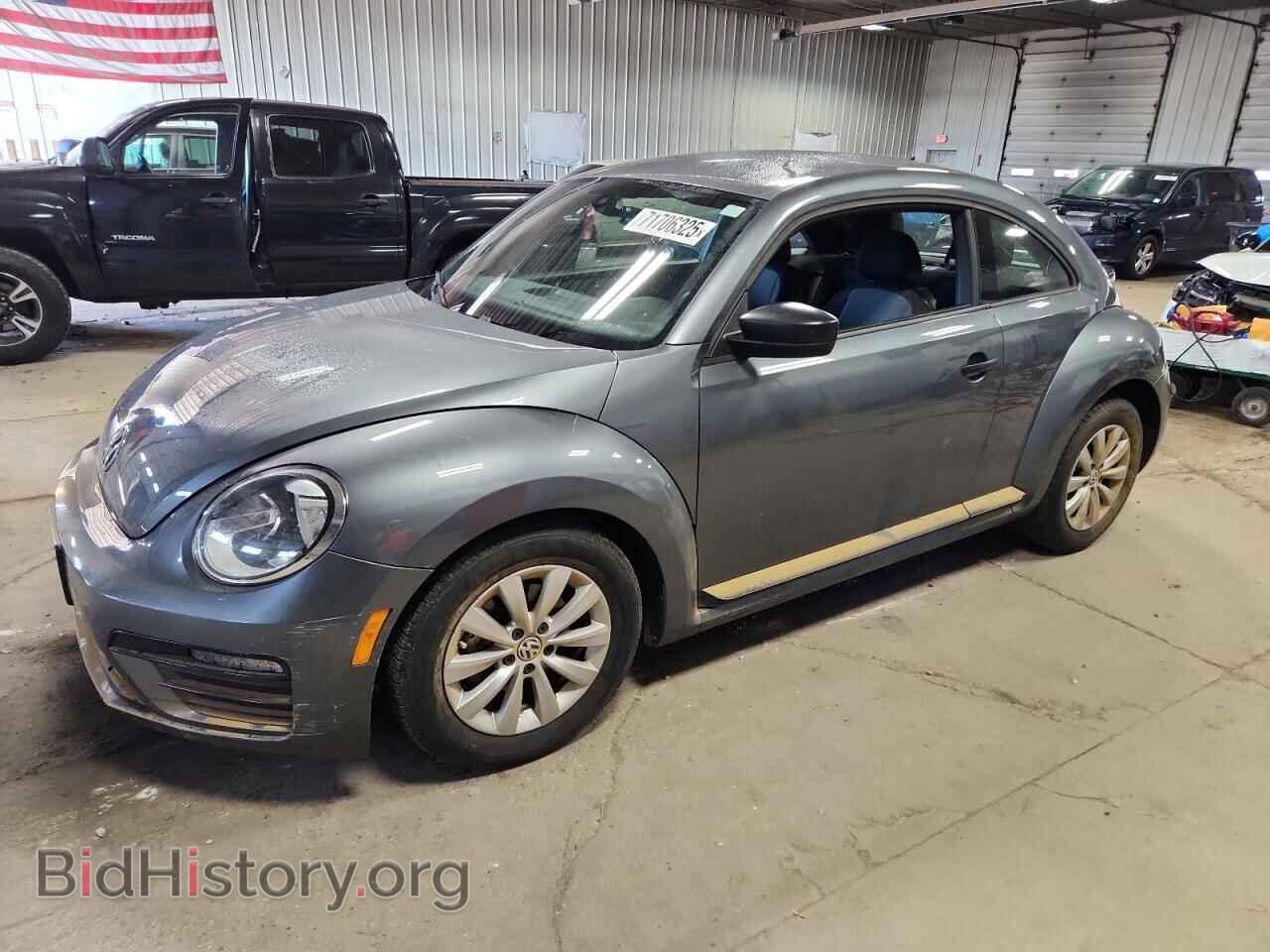 Фотография 3VWF17AT0HM606025 - VOLKSWAGEN BEETLE 2017