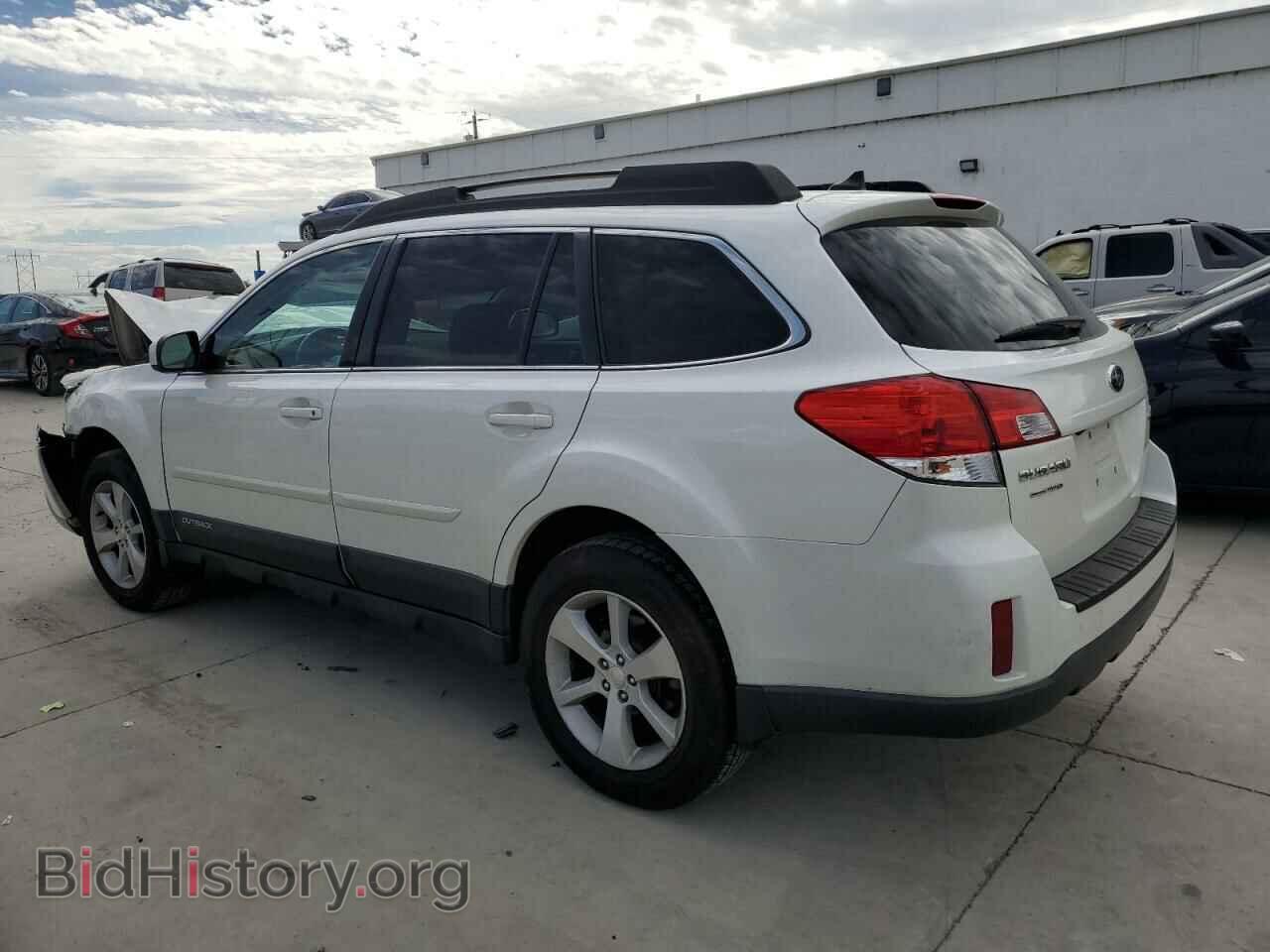 2014 SUBARU OUTBACK - VIN: 4S4BRCMC5E3247620 - Фото 2