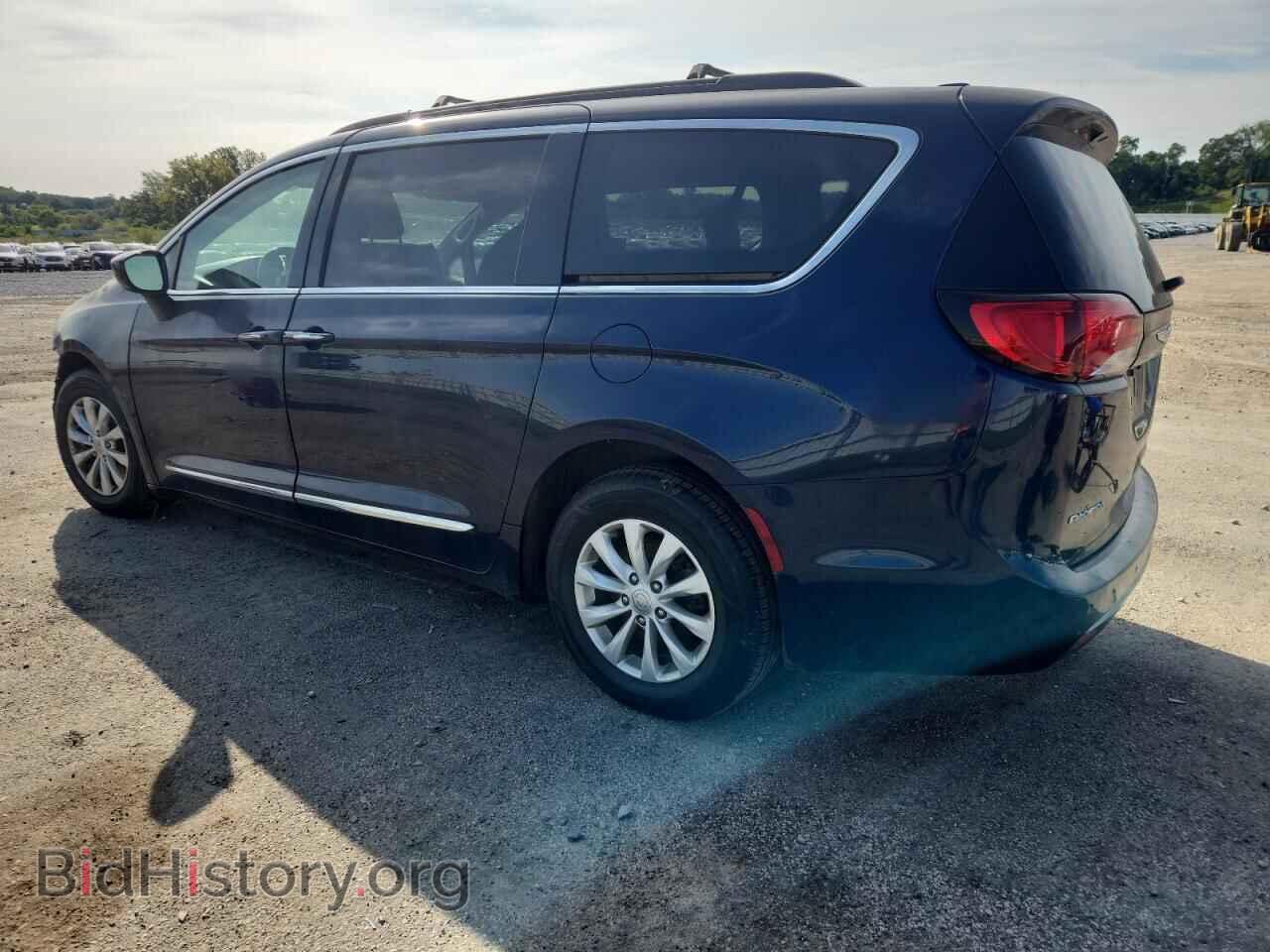 2017 CHRYSLER PACIFICA - VIN: 2C4RC1BG4HR785560 - Фото 2