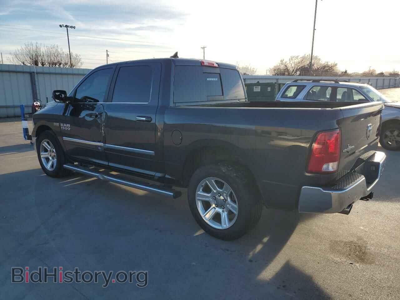 2018 RAM 1500 - VIN: 1C6RR6LT1JS266503 - Фото 2