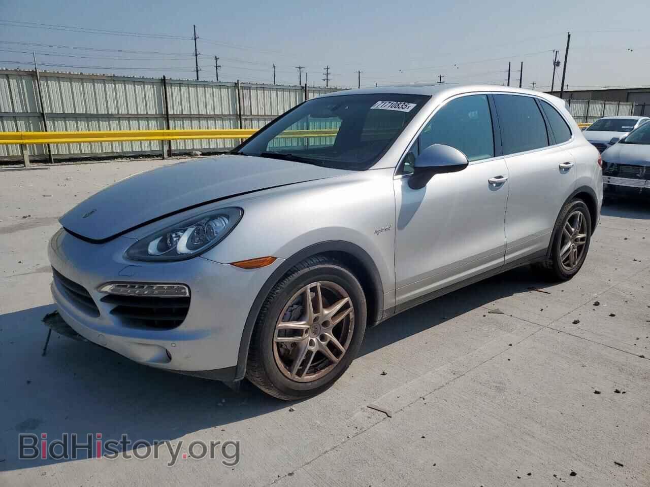 Photo WP1AE2A20BLA93457 - PORSCHE CAYENNE 2011