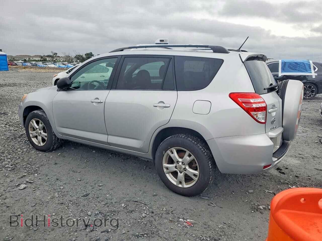 2011 TOYOTA RAV4 - VIN: 2T3BF4DV8BW113214 - Photo 2