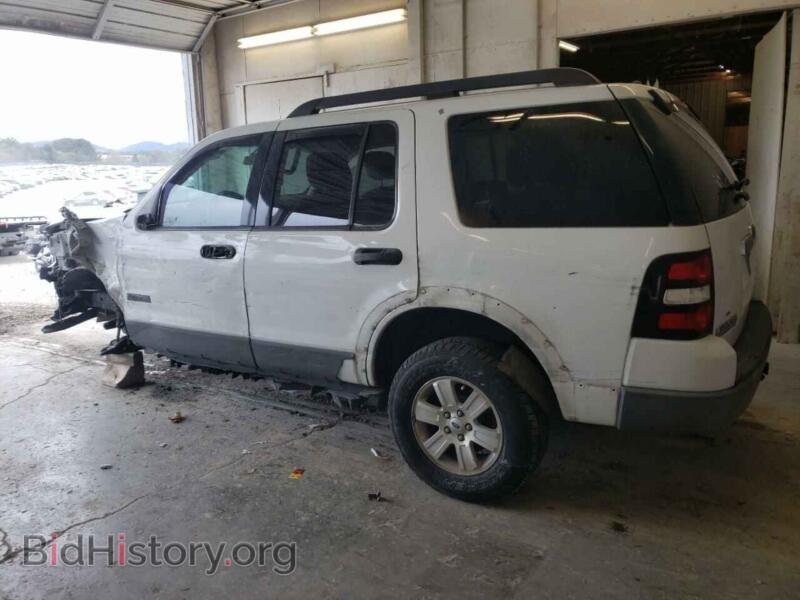 2006 Ford EXPLORER (VIN 1FMEU73E16UB02060) — фото 2 из 13