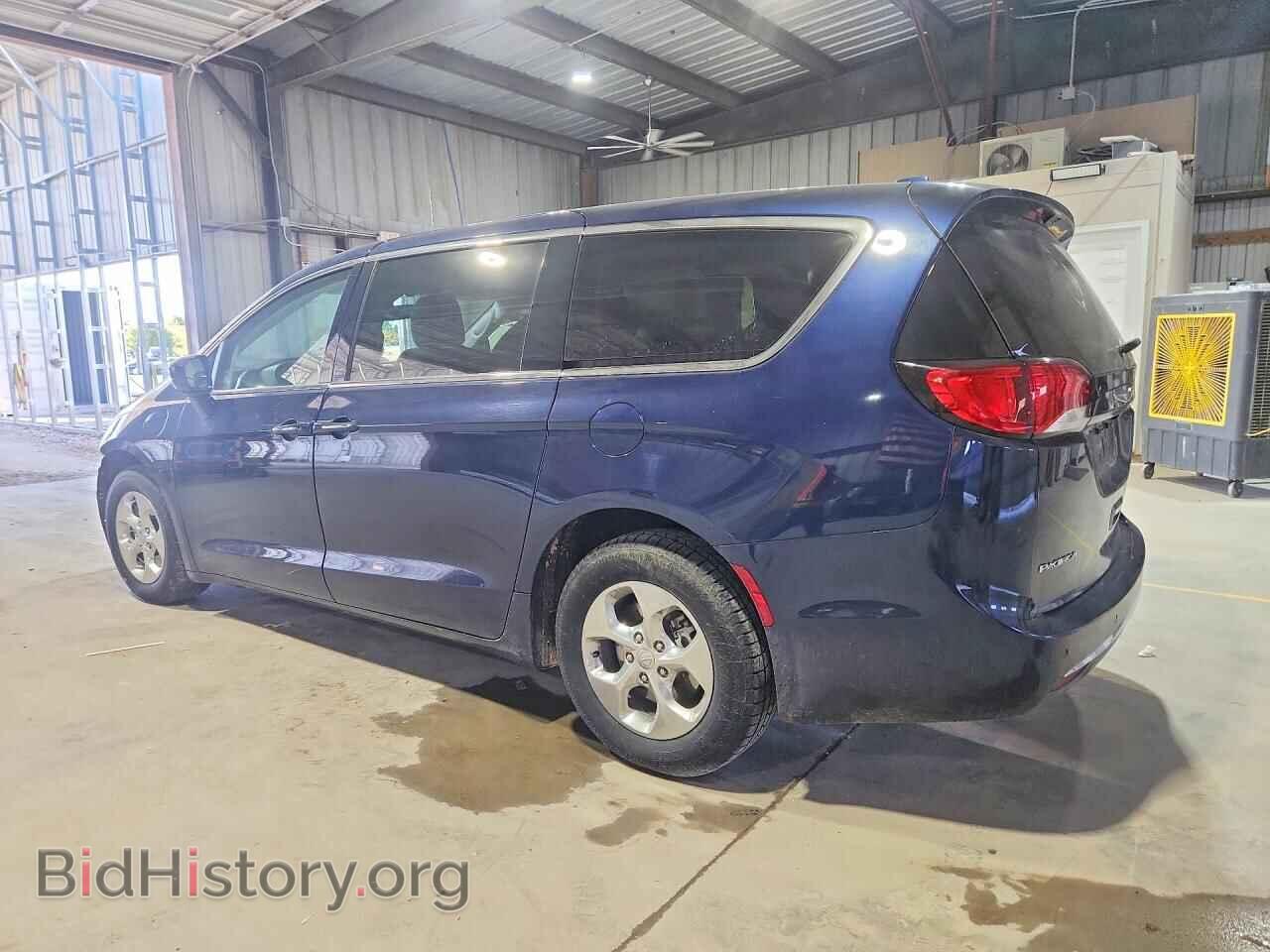 2019 CHRYSLER PACIFICA - VIN: 2C4RC1H79KR526822 - Photo 2