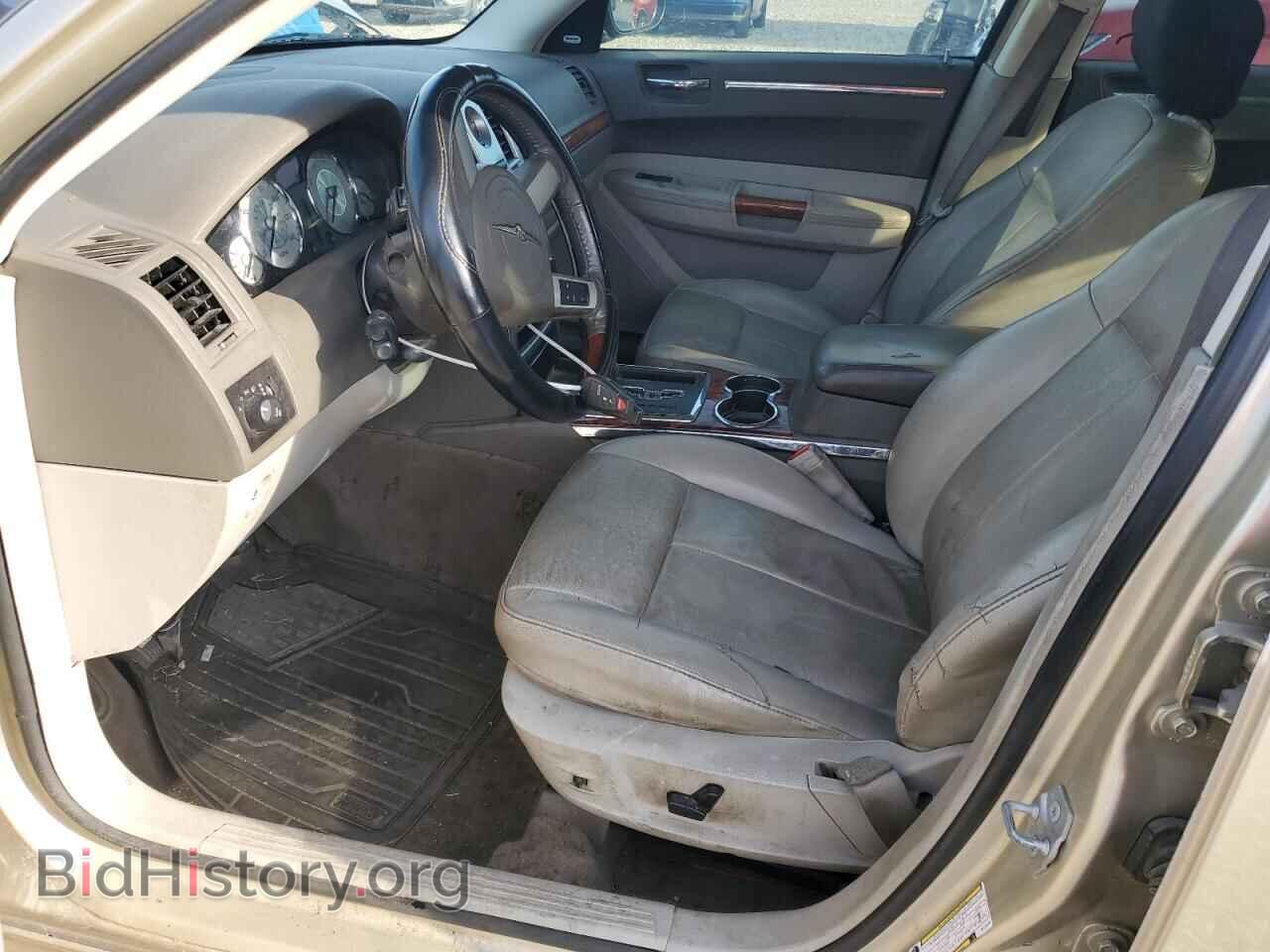 2010 CHRYSLER 300 - VIN: 2C3CA3CV8AH148448 - Фото 7